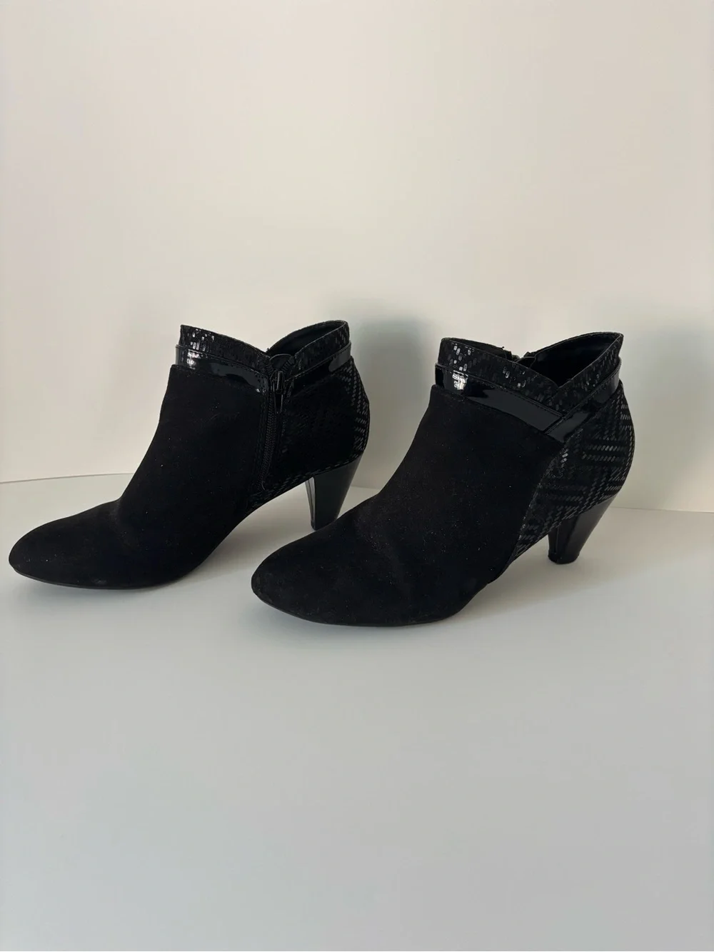 Women's Karen Scott Black Ankle Booties with Patent Trim